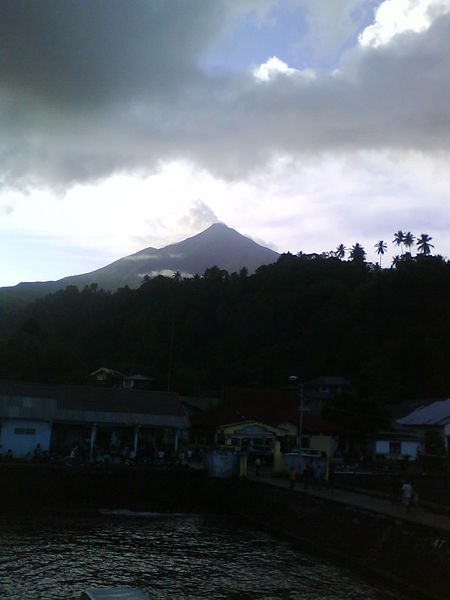 卡蘭吉田火山.jpg