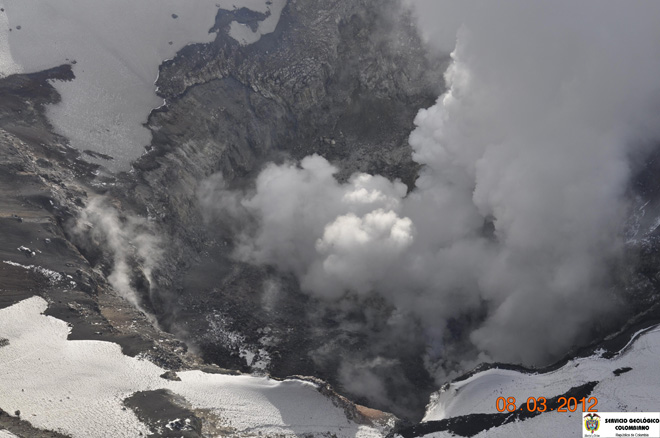 魯伊斯火山.jpg