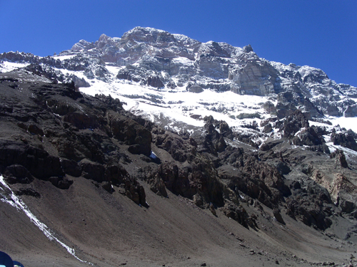 阿空加瓜山.jpg