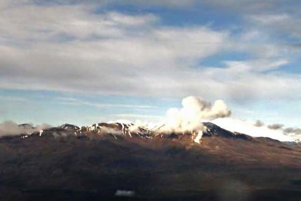 湯加里羅火山.jpg