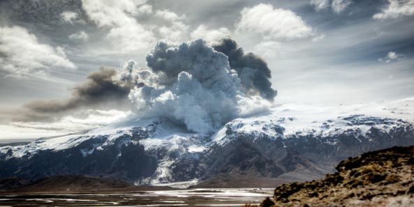 艾雅法拉火山2.jpg