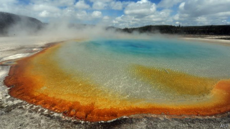 131211103504_yellowstone_volcano_464x261_afp.jpg