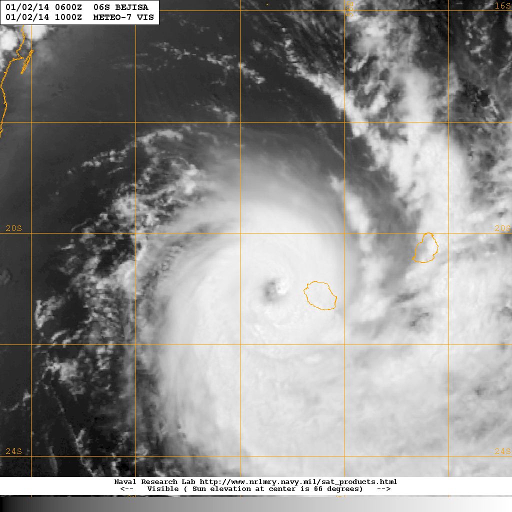 20140102.1000.meteo7.x.vis1km_high.06SBEJISA.110kts-941mb-204S-543E.100pc.jpg