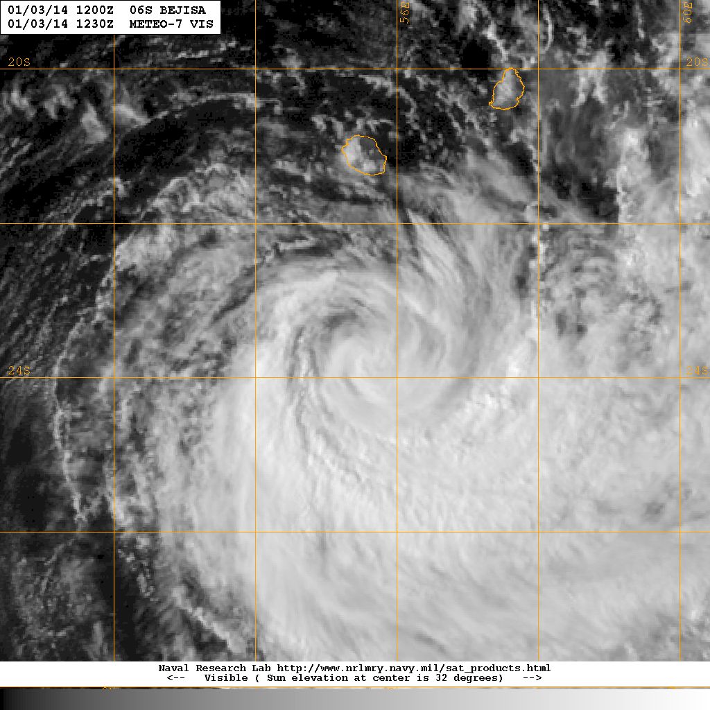 20140103.1230.meteo7.x.vis1km_high.06SBEJISA.70kts-970mb-237S-554E.100pc.jpg