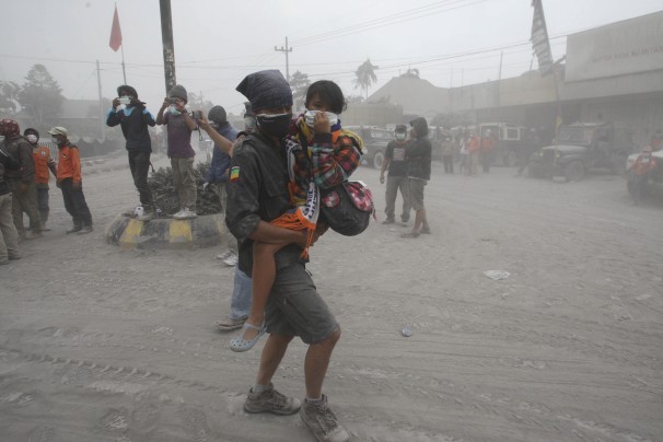 Indonesia Volcano Erupts.JPEG-06fe6.jpg