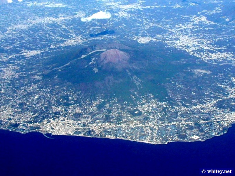 pic-De20011103-123-MountVesuvius.jpg