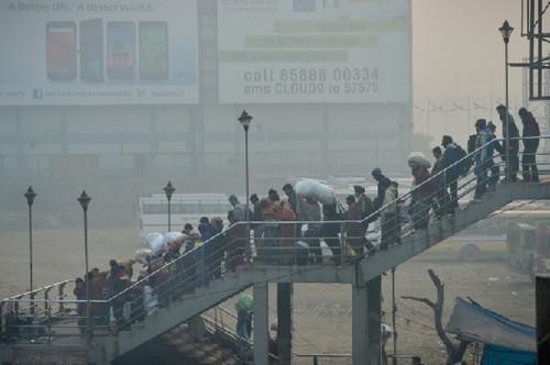 印度首都新德里的空氣品質被世界衛生組織評為世界最差。 圖片來源：中新網 ...