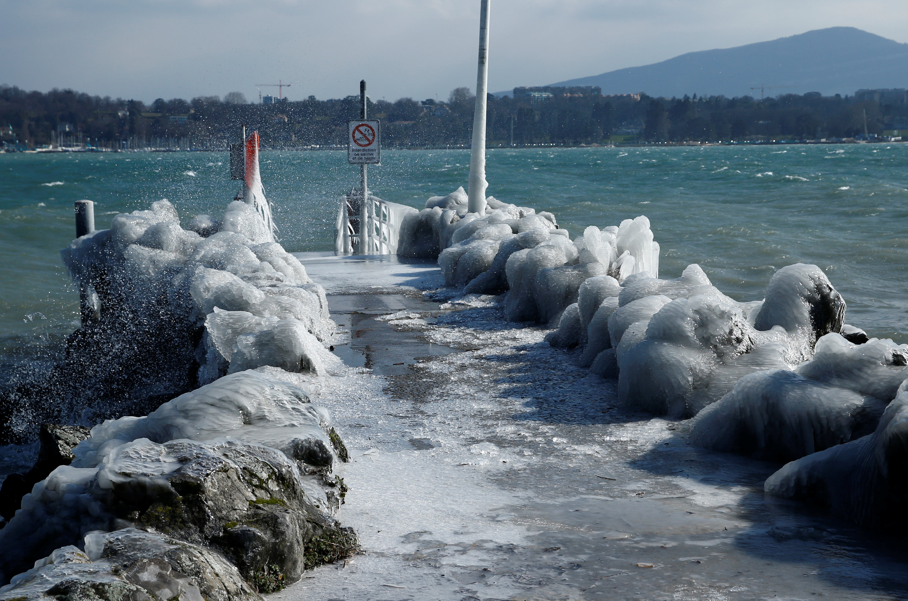 lake_leman_2702s.JPG